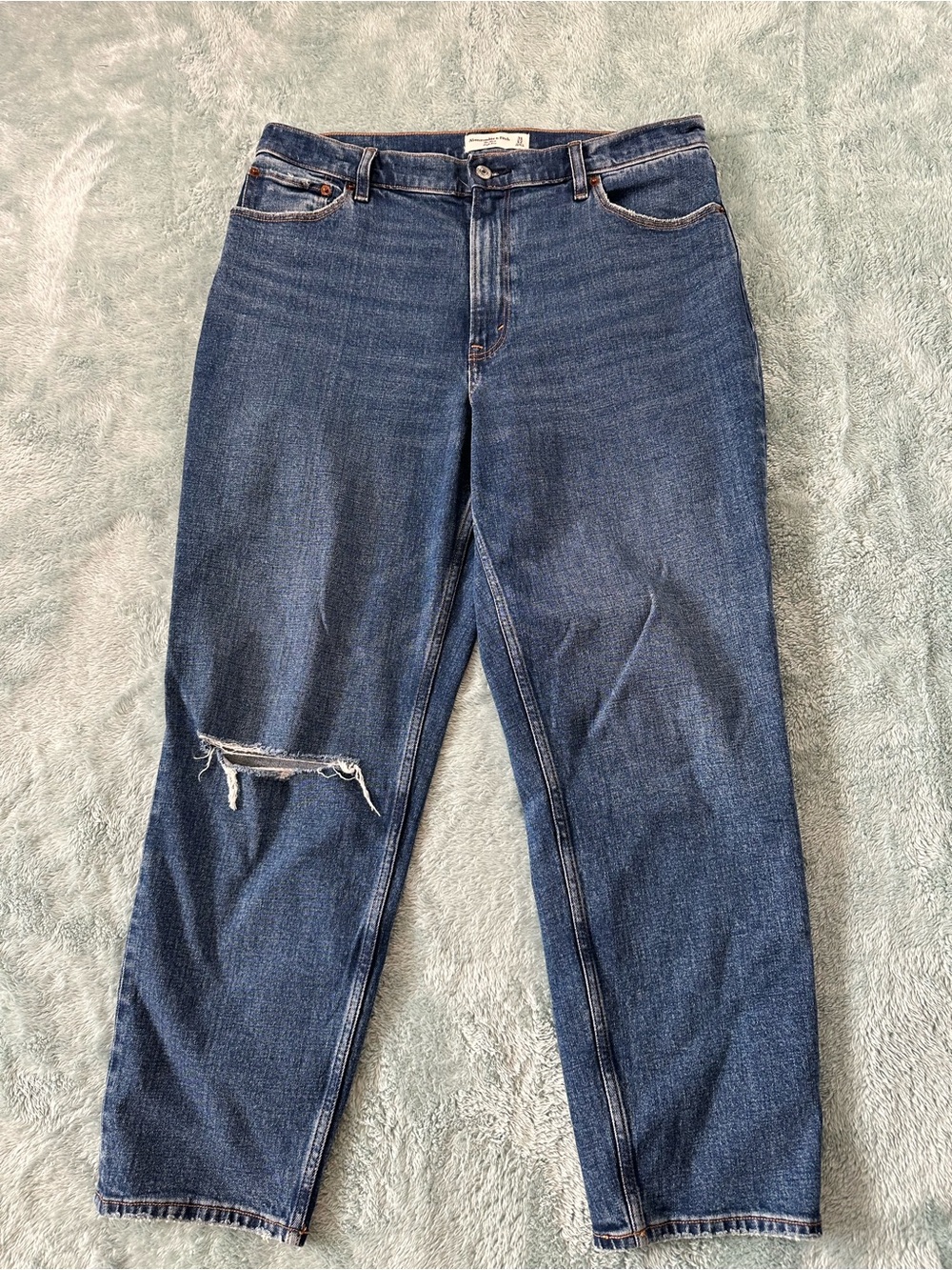 Abercrombie & Fitch Woman’s The Mom High Rise Jeans